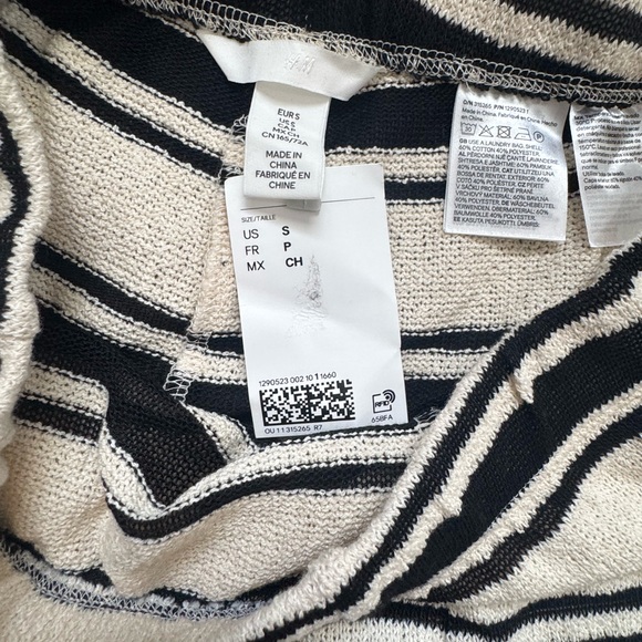 H&M Striped Knit Shorts in Black & Cream - Picture 2 of 3